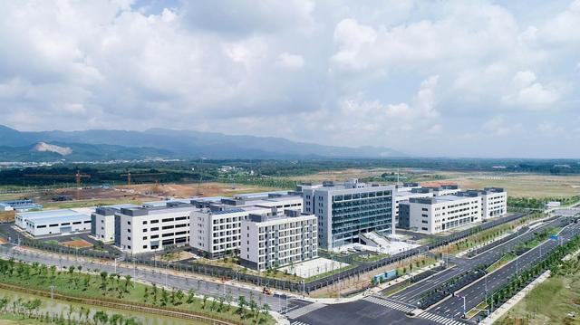 【动态】HB火博承接安徽太湖经济开发区南扩安置房（一期）及南区基础设施—市政道路（智能交通）